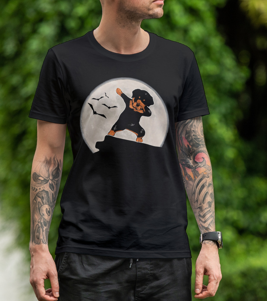 Funny Rottweiler Dabbing Dog Halloween Costume With Moon And Bats T-Shirt