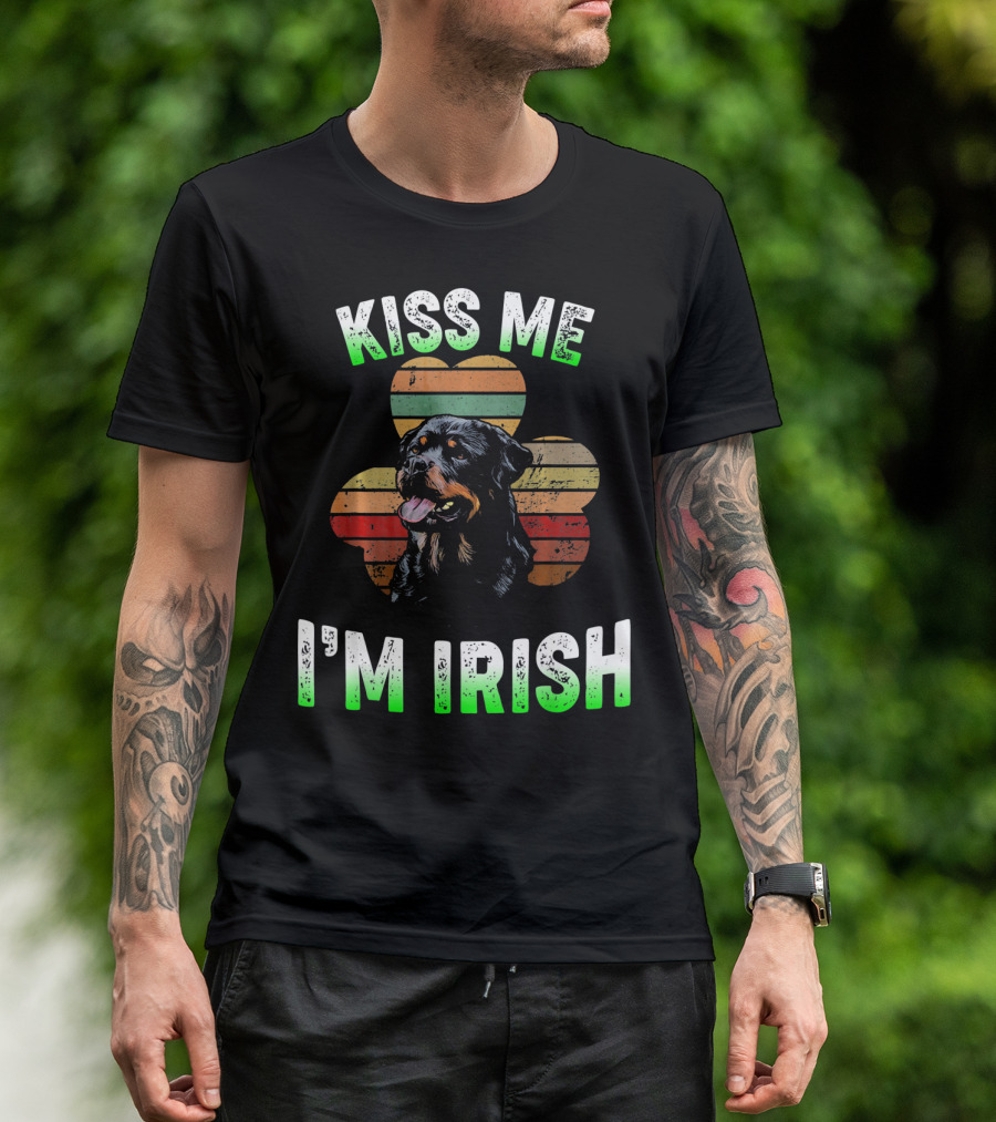 Kiss Me I'm Irish Funny Vintage Shamrock Rottweiler T-Shirt