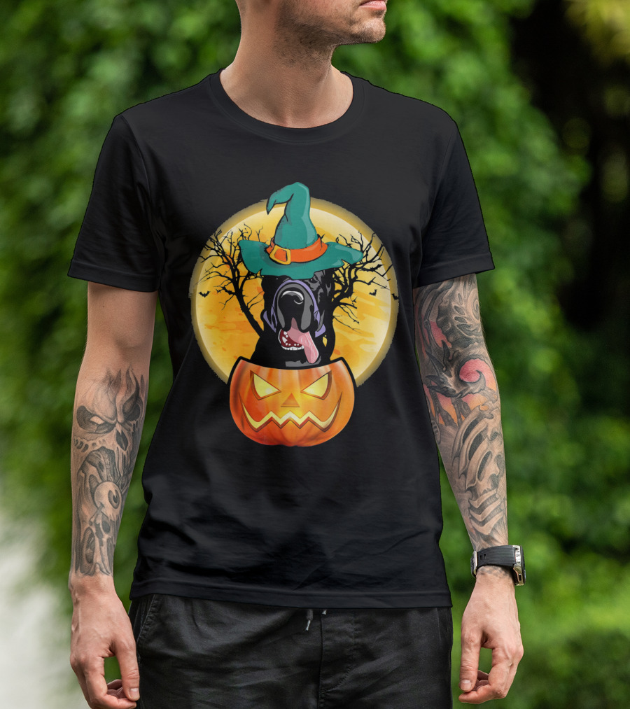 Great Dane Halloween Pumpkin Witch Hat Spooky Scene T-Shirt