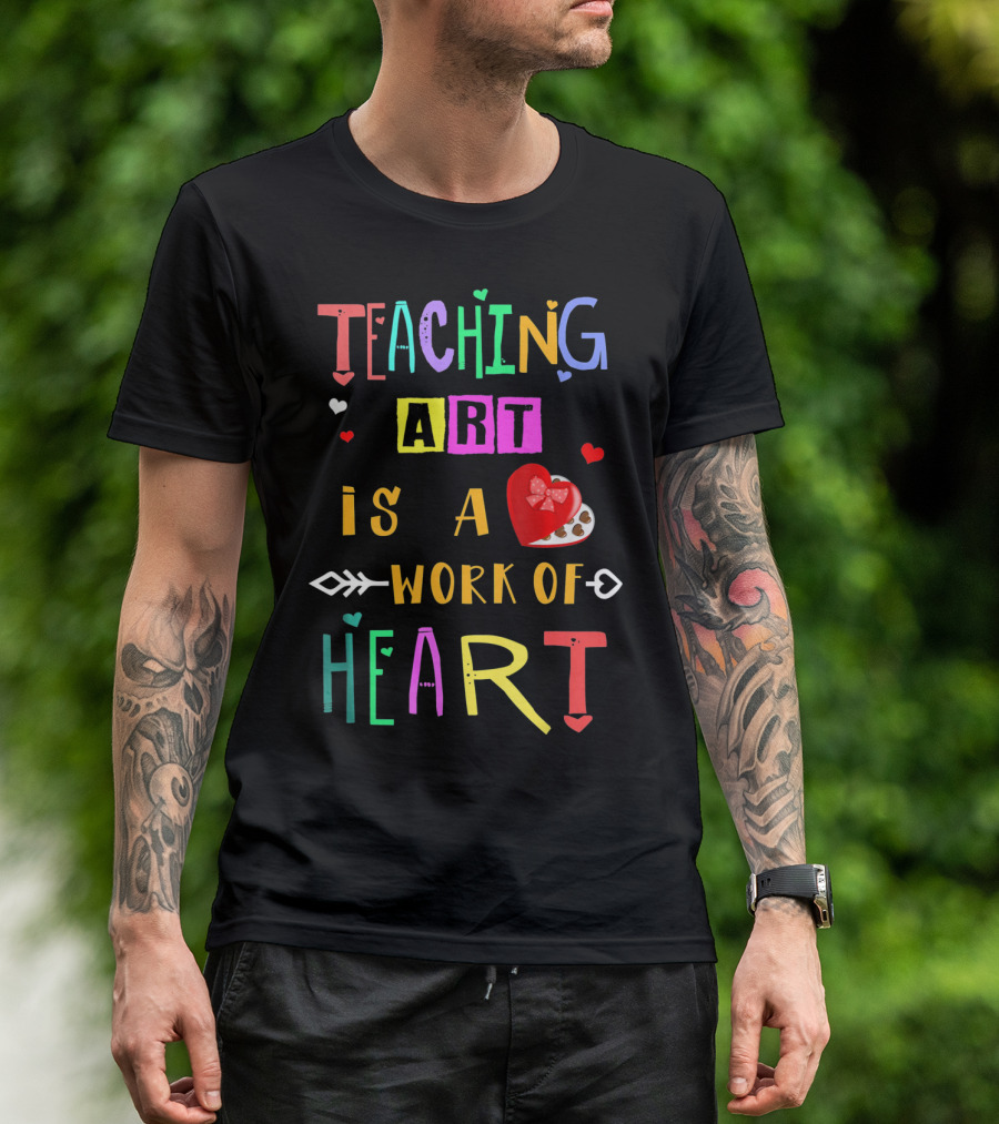 Teaching Art Is A Work Of Heart Palette Love Arrows T-Shirt