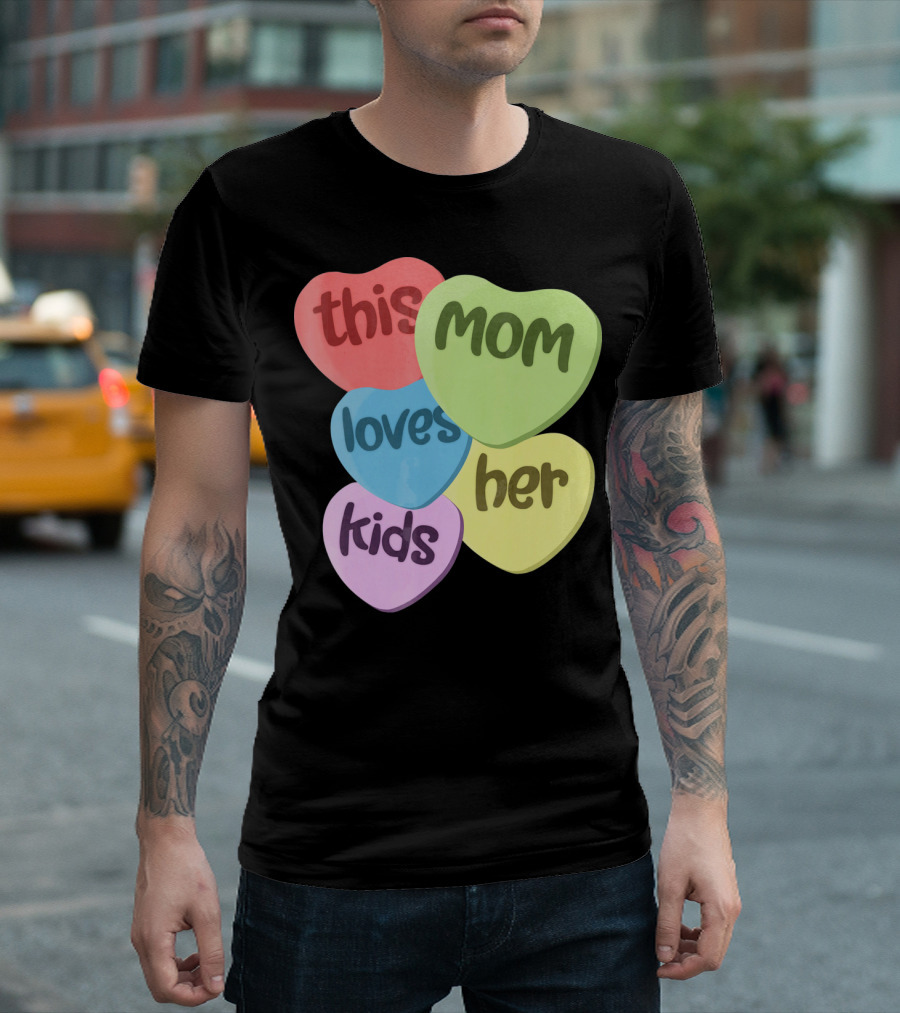 This Mom Loves Her Kids Valentines T-Shirt