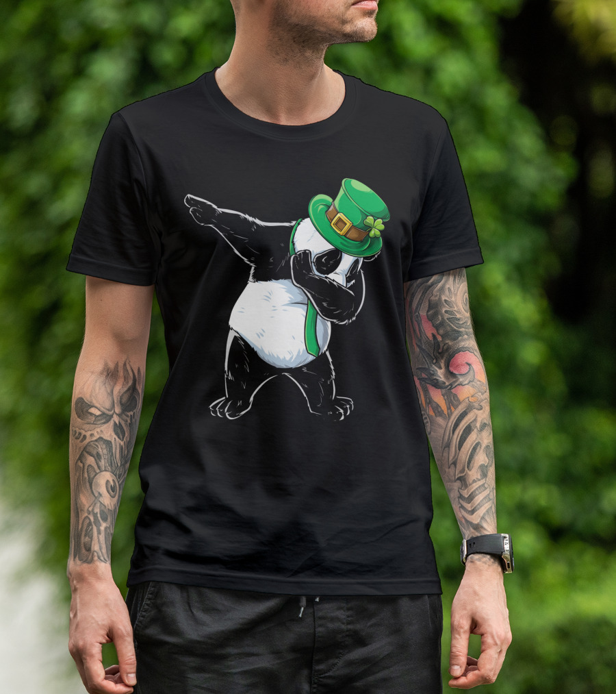 Dabbing Panda St Patricks Day Hat And Green Scarf T-Shirt