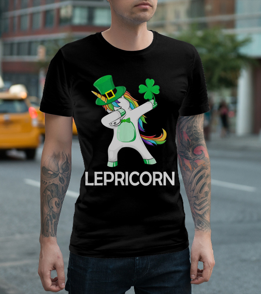 Lepricorn Unicorn Leprechaun Dabbing With Shamrock And Green Hat T-Shirt
