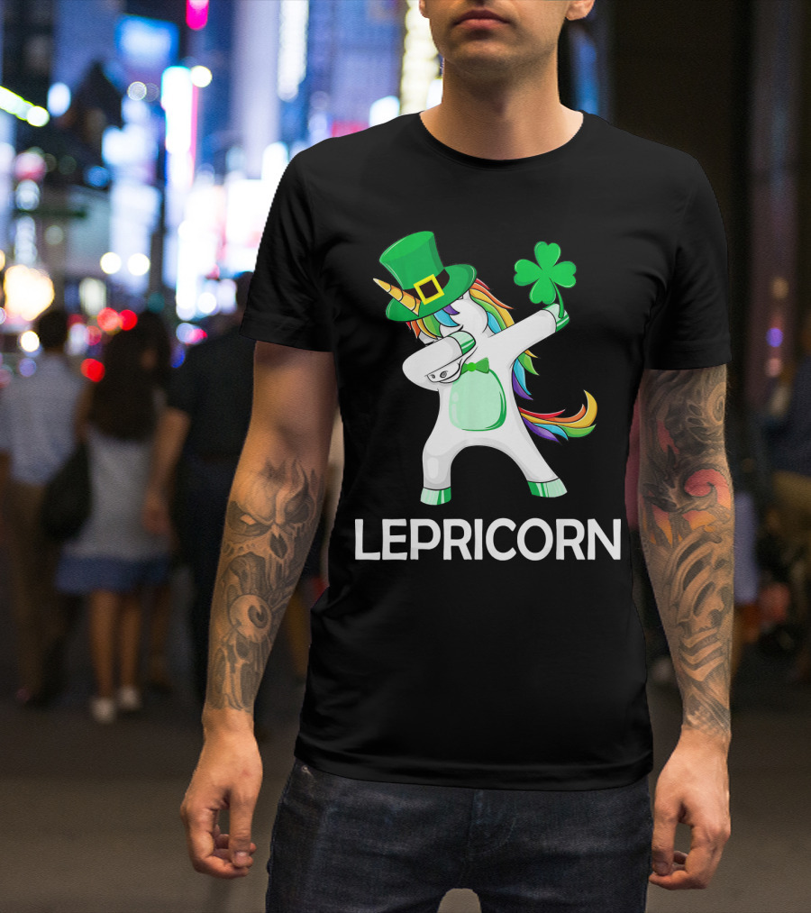 Lepricorn Unicorn Leprechaun Dabbing With Shamrock And Green Hat T-Shirt