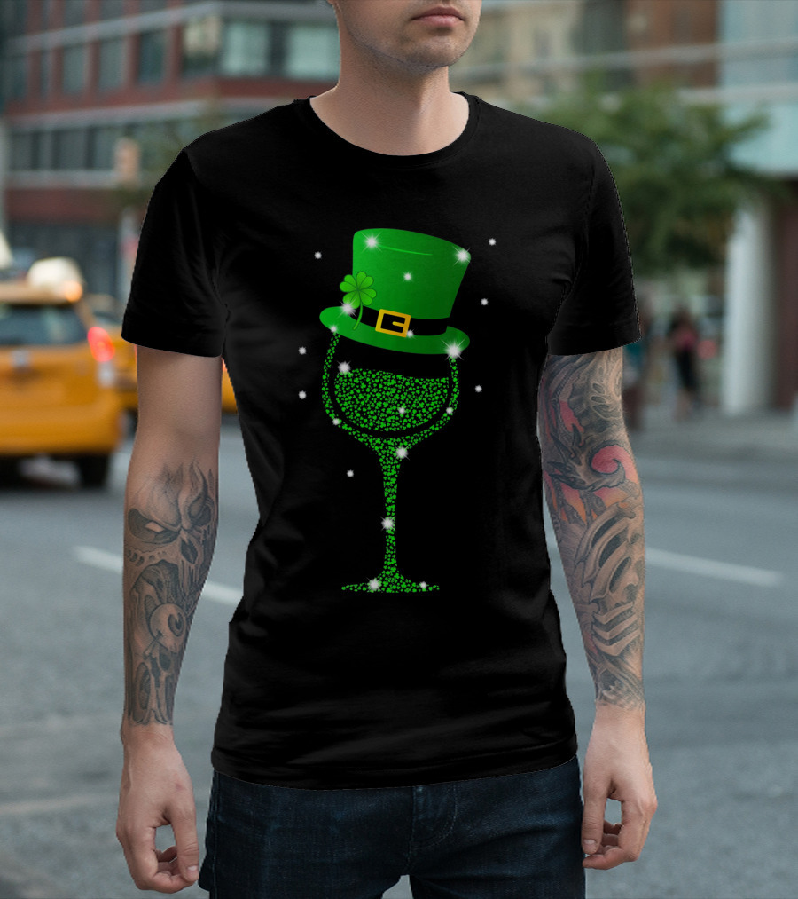 Shamrock Wine Glass St. Patrick's Day Top Hat Sparkle T-Shirt