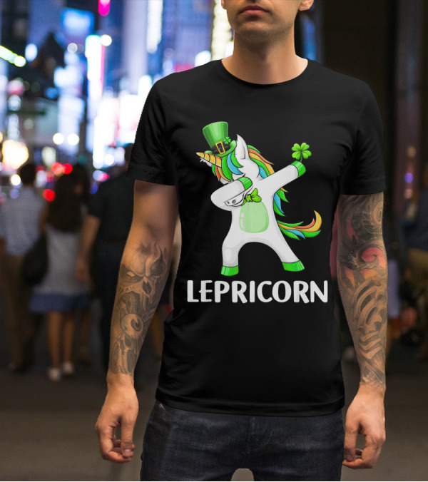 Lepricorn Dabbing Leprechaun Unicorn With Rainbow Mane And Green Hat T-Shirt