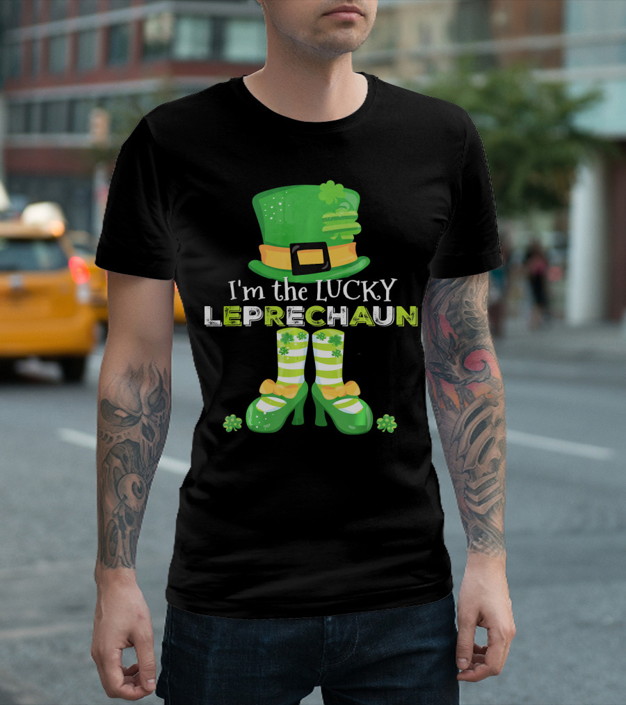I'm The Lucky Leprechaun Green Hat And Shoes With Clovers T-Shirt