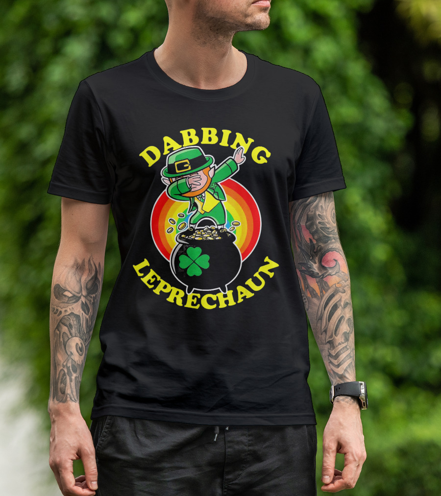 Dabbing Leprechaun Pot Of Gold Rainbow T-Shirt