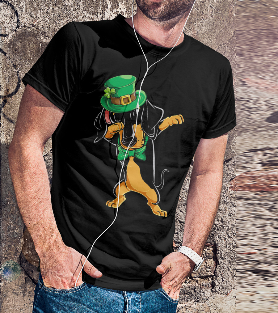 St. Patrick's Day Dabbing Dachshund With Green Hat And Bowtie T-Shirt