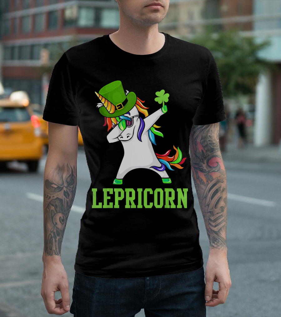 Lepricorn Lucky Irish St Patricks Day Unicorn Dabb with Shamrock Hat T-Shirt