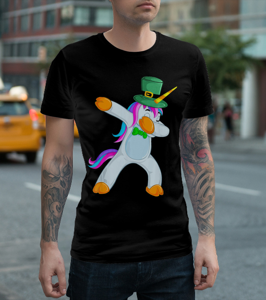 Lepricorn Cute Dabbing Leprechaun Unicorn with Rainbow Mane and Green Hat T-Shirt
