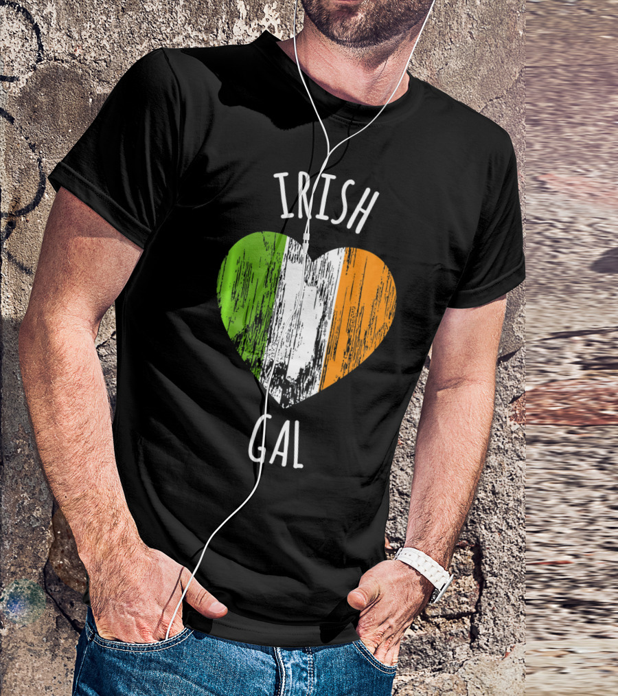 Irish Gal Heart With Irish Flag St. Patricks Day T-Shirt