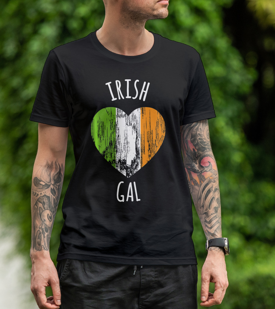 Irish Gal Heart With Irish Flag St. Patricks Day T-Shirt
