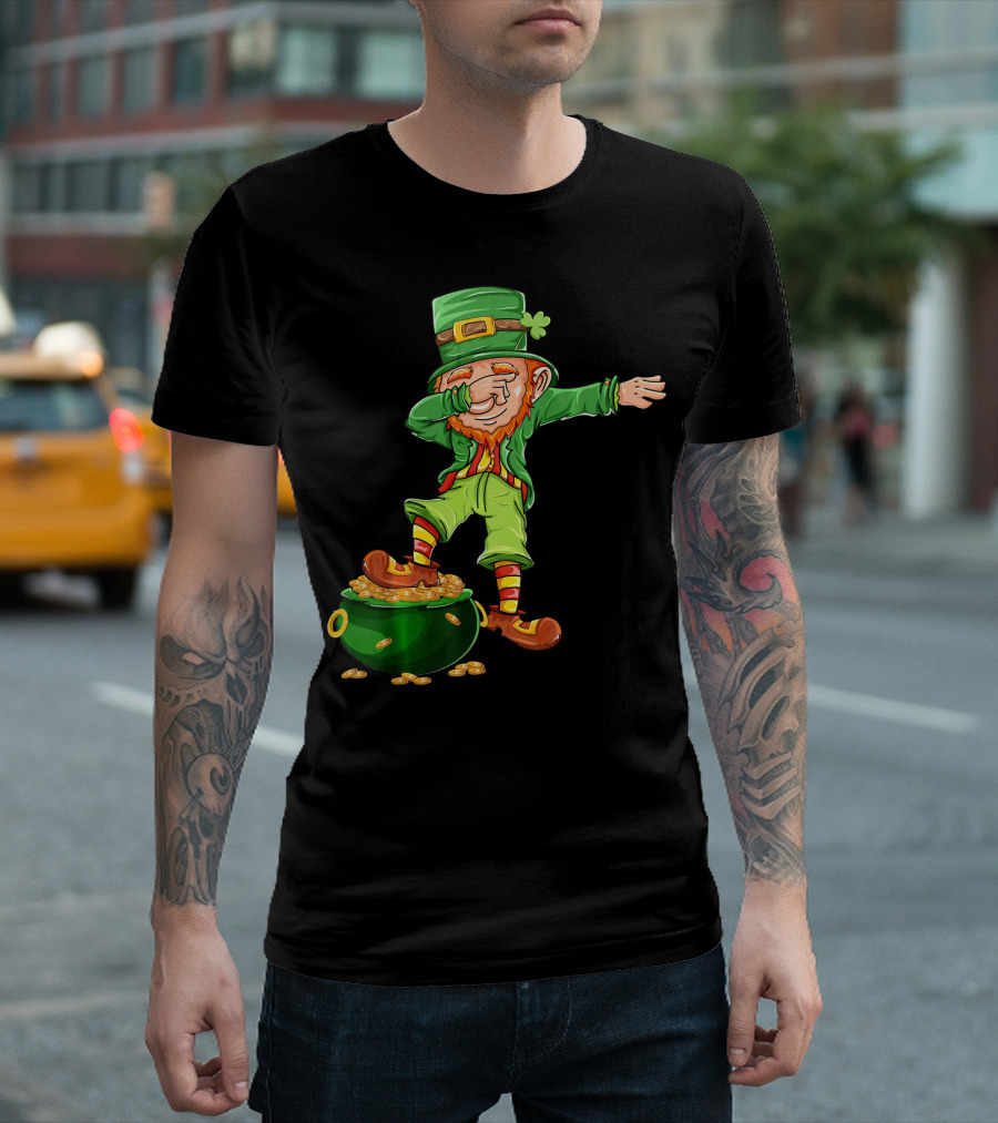 Leprechaun Dabbing St Patricks Day Pot of Gold T-Shirt
