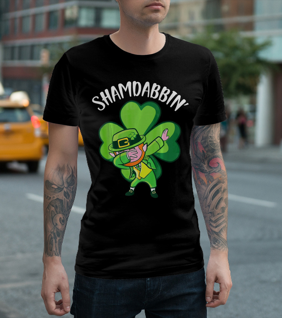 SHAMDABBIN' Leprechaun Dabbing with Big Shamrock T-Shirt