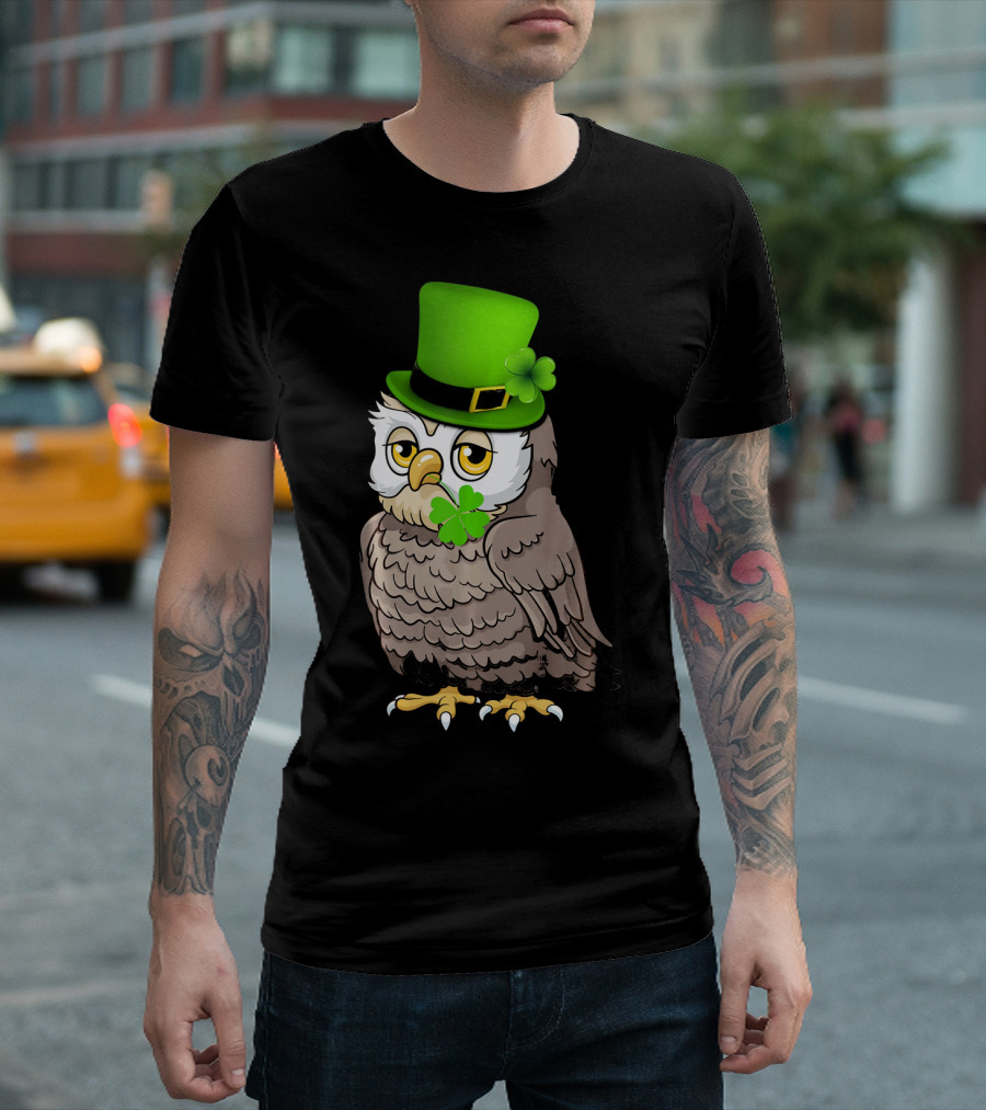 St Patricks Day Owl Wearing Green Hat With Shamrock Clove T-Shirt