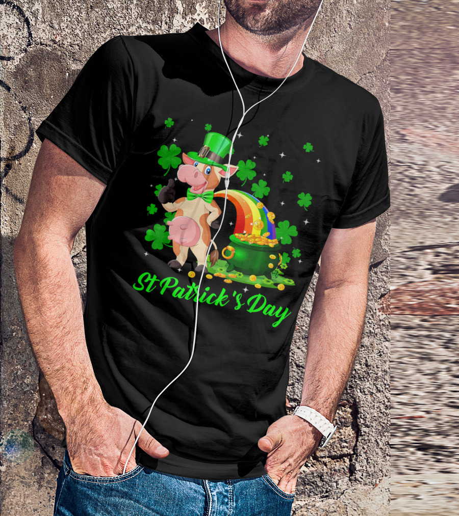 Leprechaun Cow Shamrock St Patrick's Day Rainbow Pot Of Gold T-Shirt