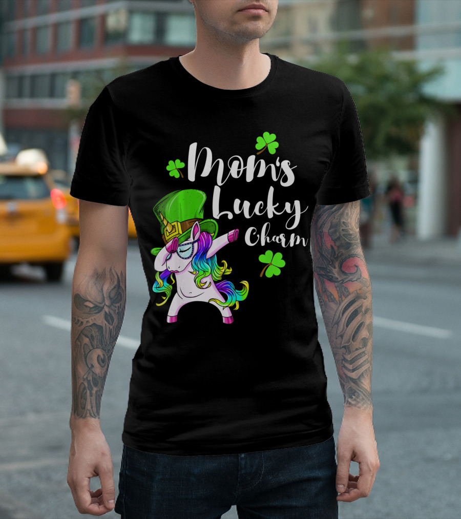 Mom's Lucky Charm St. Patricks Day Unicorn Irish Dance T-Shirt