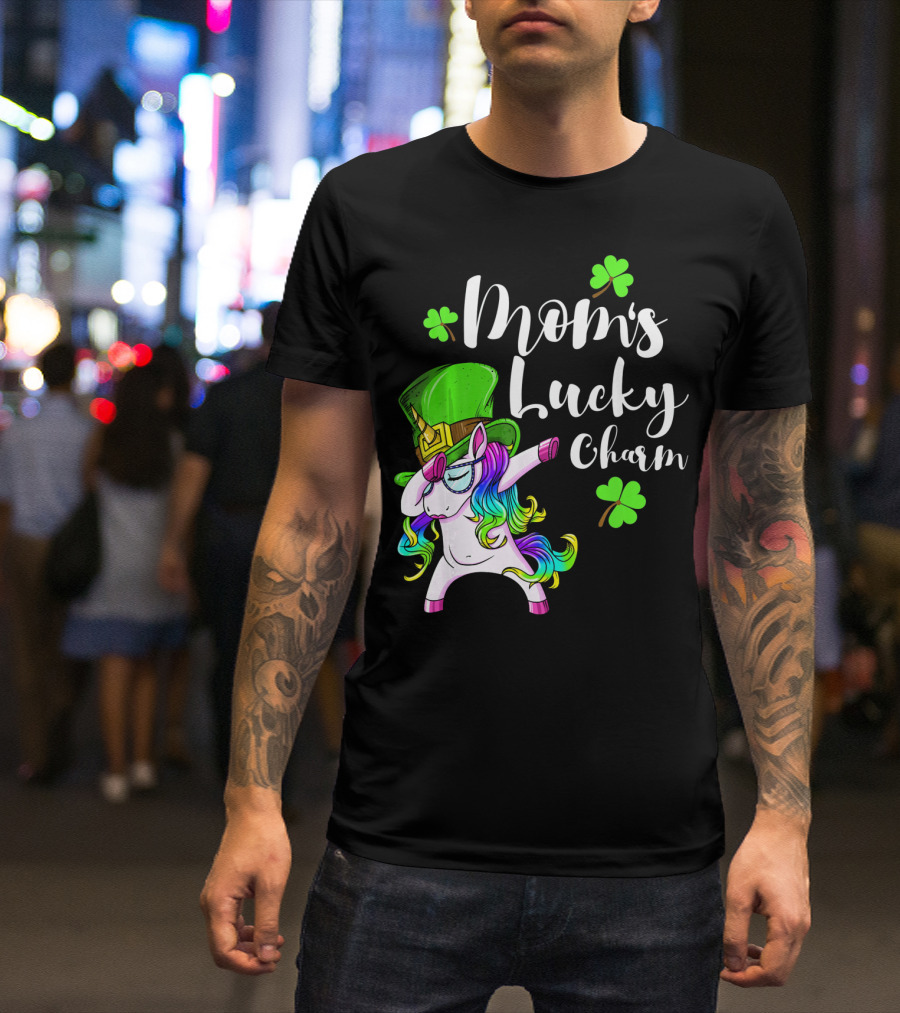 Mom's Lucky Charm St. Patricks Day Unicorn Irish Dance T-Shirt