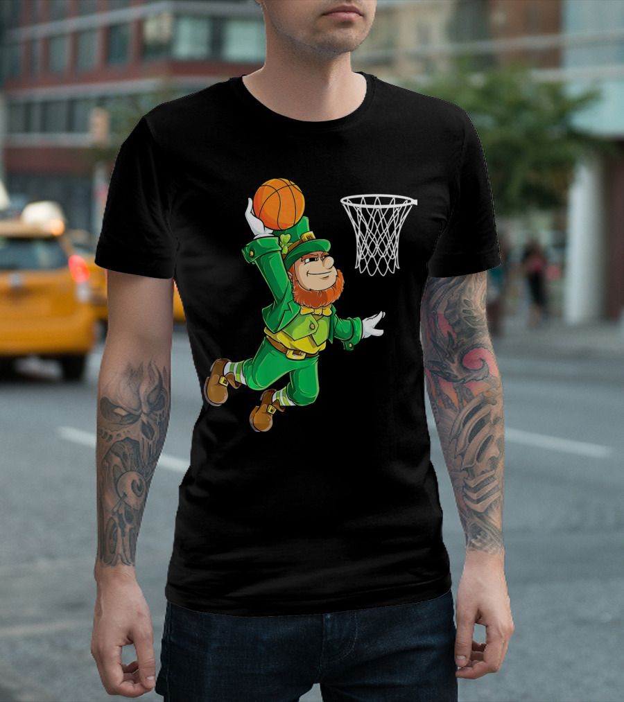 Leprechaun Basketball Dunk St Patrick's Day T-Shirt