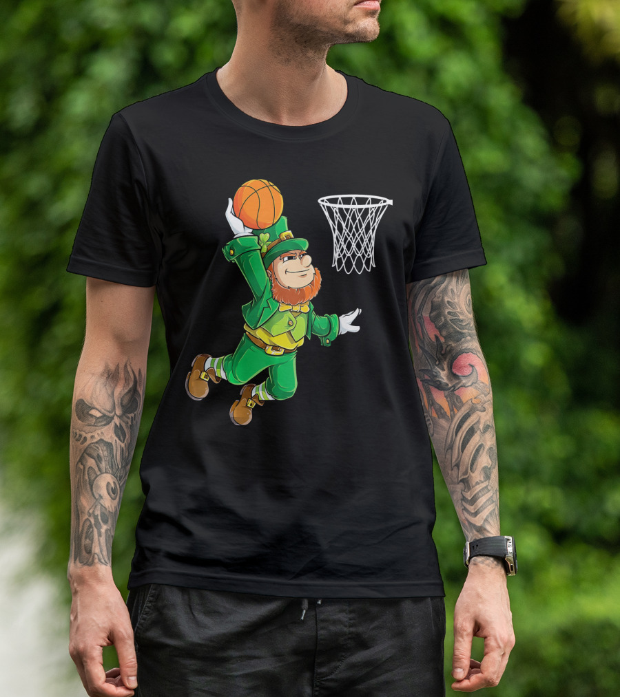 Leprechaun Basketball Dunk St Patrick's Day T-Shirt