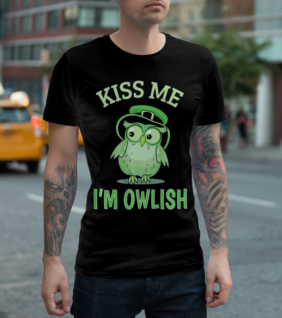 Kiss Me I'm Owlish Irish Owl with Leprechaun Hat T-Shirt