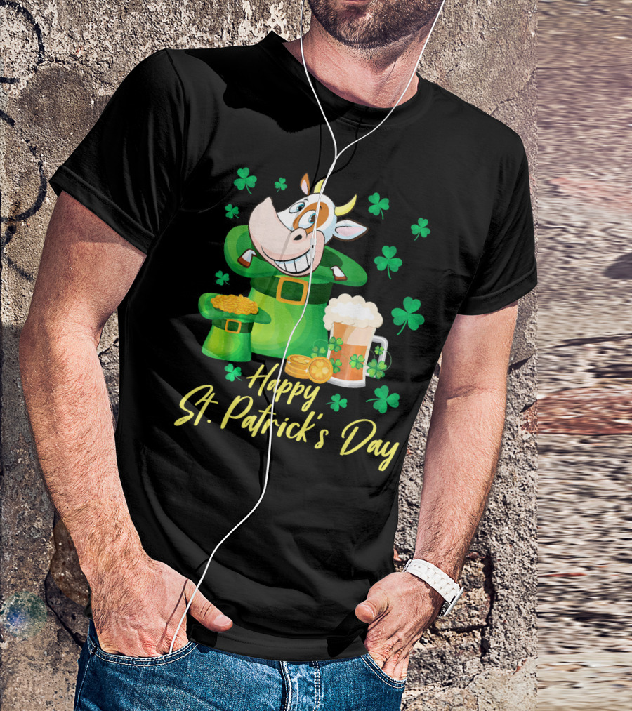 Happy St. Patrick's Day Cow Dancing In Leprechaun Hat With Gold Coins And Beer T-Shirt