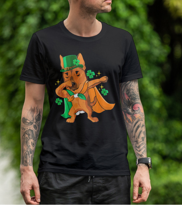 German Shepherd Leprechaun Dabbing With Shamrocks And Green Hat T-Shirt