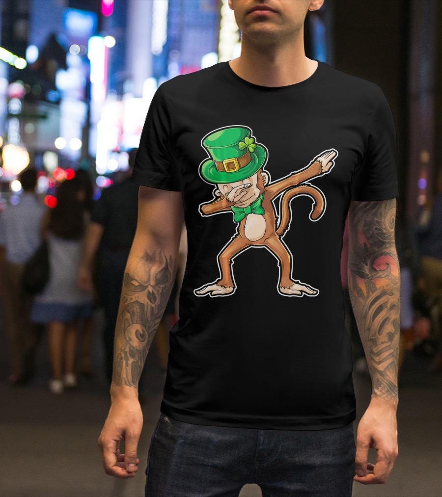 Dabbing Monkey St. Patrick's Day Leprechaun Hat Green Bow Tie T-Shirt