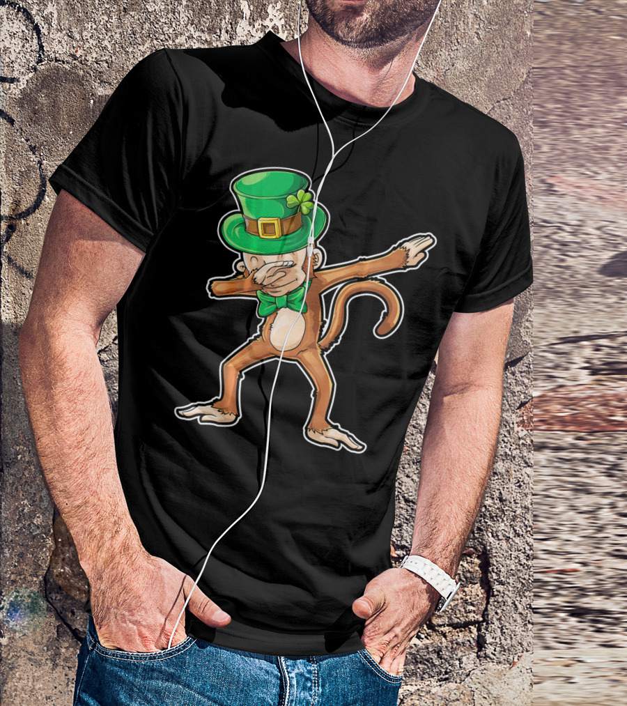 Dabbing Monkey St. Patrick's Day Leprechaun Hat Green Bow Tie T-Shirt