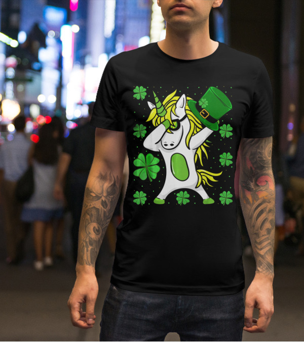Funny Irish St Patricks Day Unicorn With Leprechaun Hat And Shamrocks T-Shirt