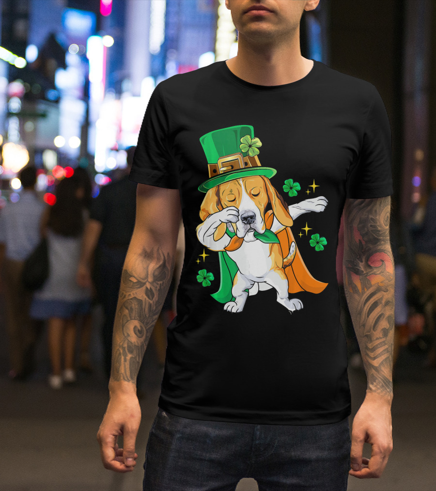 Beagle Dabbing Leprechaun St Patricks Day Shamrocks T-Shirt