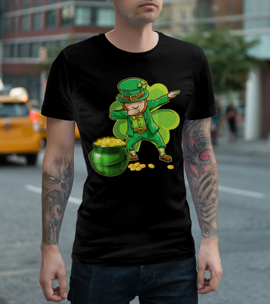 Dabbing Leprechaun Pot Of Gold Shamrock Dance T-Shirt