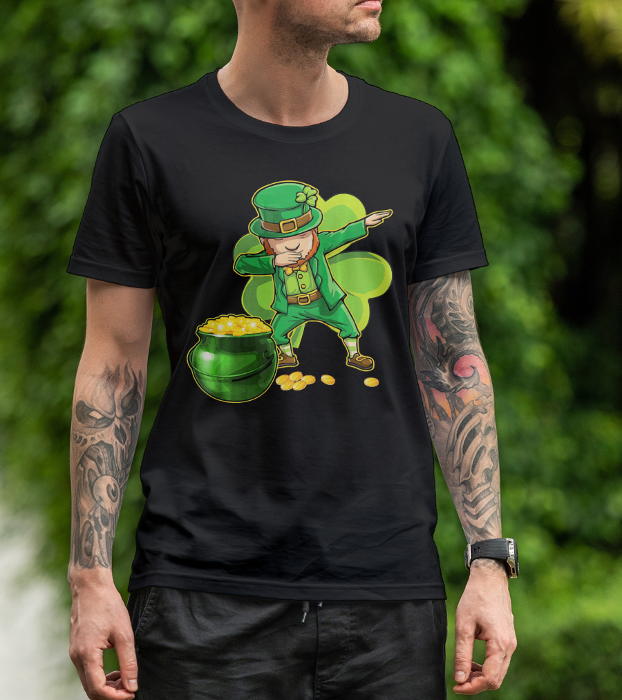 Dabbing Leprechaun Pot Of Gold Shamrock Dance T-Shirt