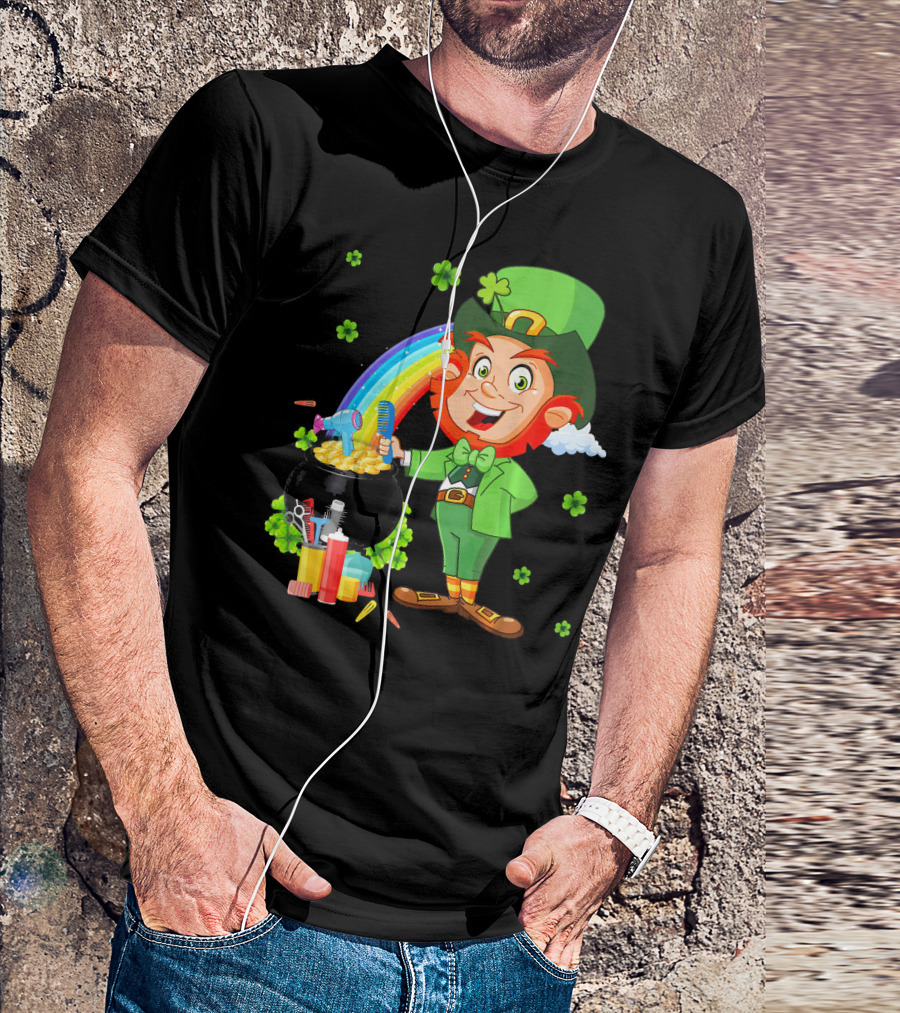 Medical Scrub Hairstylist Leprechaun Pat With Rainbow And Pot Of Gold Barber Tools T-Shirt
