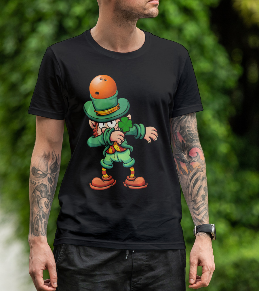 Dabbing Leprechaun Wearing Bowling Ball Hat Holding Shamrock T-Shirt