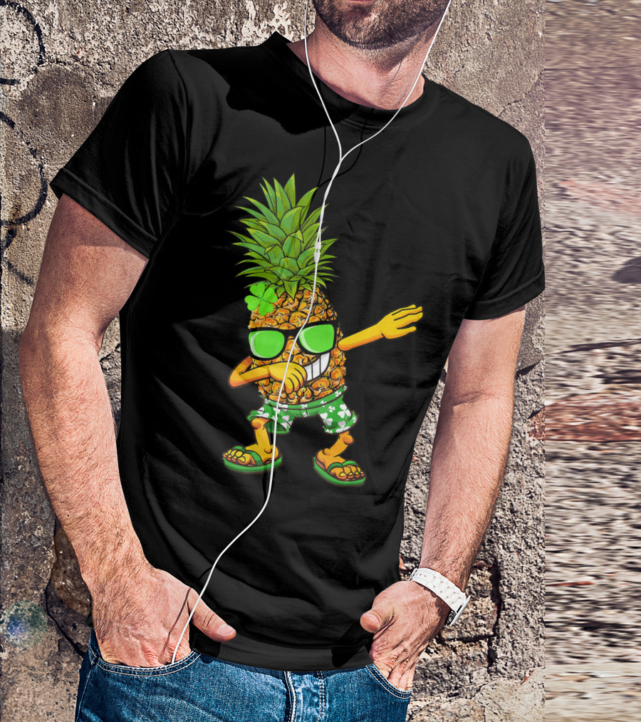 Pineapple Leprechaun Dabbing Clover Sunglasses St Patrick's Shorts T-Shirt