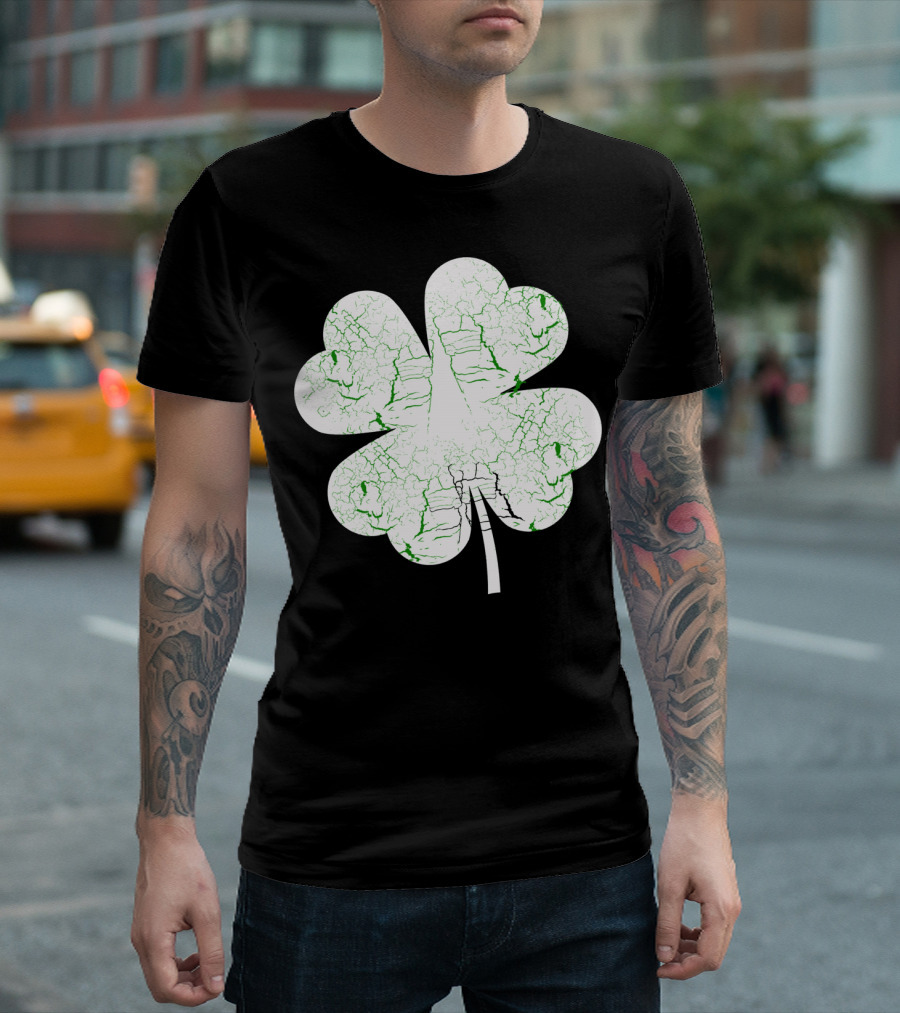 Distressed Green Textured Four Leaf Clover Luck T-Shirt