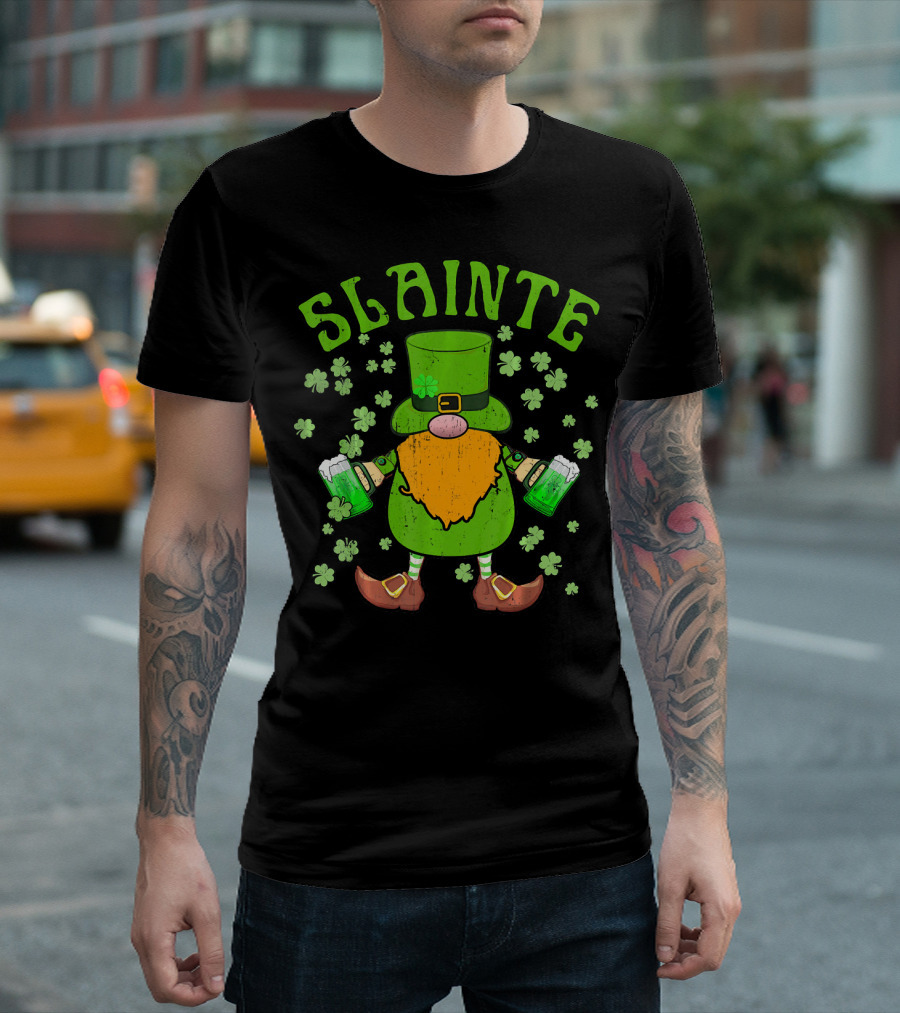SLAINTE Cute Irish Leprechaun Gnome Green Beer T-Shirt