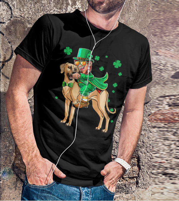 Leprechaun With Sloughi And Shamrock St. Patrick's Day T-Shirt