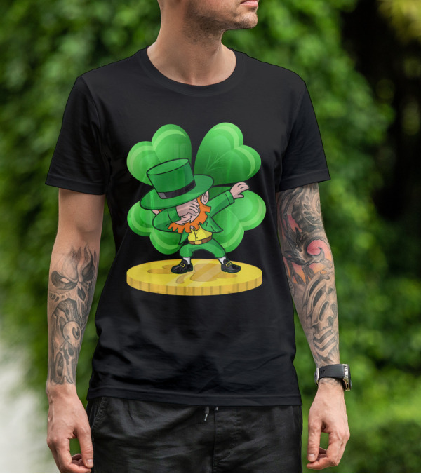 Irish St Patricks Day Dabbing Leprechaun On Shamrock Coin T-Shirt