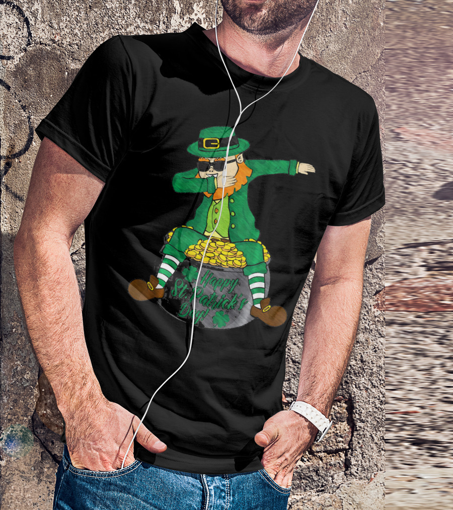 Happy St. Patrick's Day Dabbing Leprechaun Sitting On Gold T-Shirt
