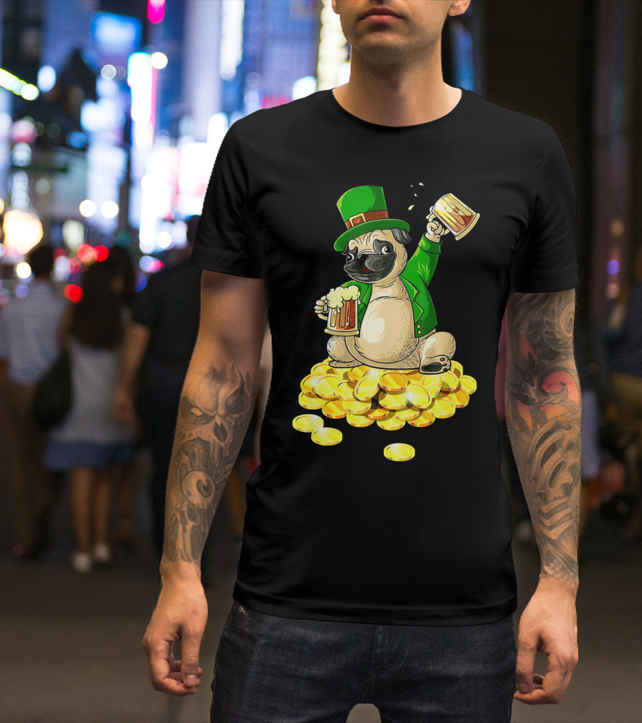 Irish Pug St. Patrick's Day Beer Cheers On Gold Coins T-Shirt