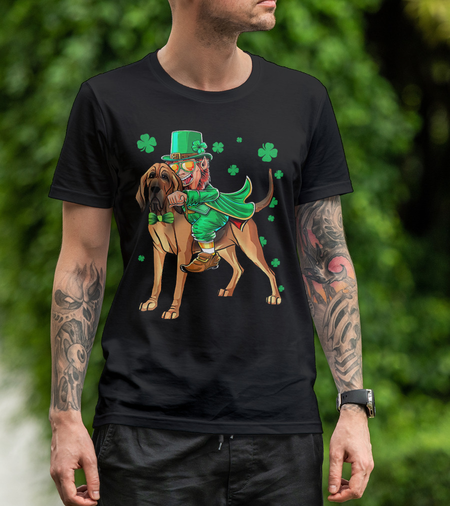 Leprechaun Riding Bloodhound Shamrock St. Patrick's Day T-Shirt