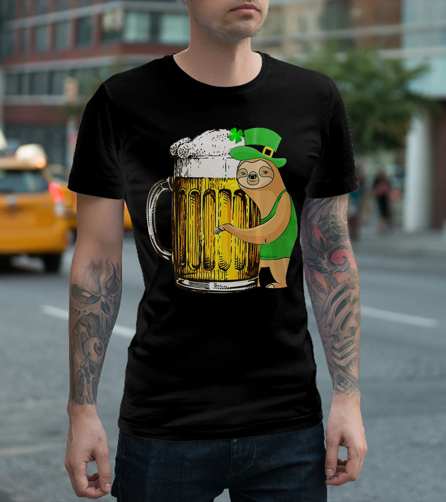 St Patricks Sloth Leprechaun with Beer Mug T-Shirt