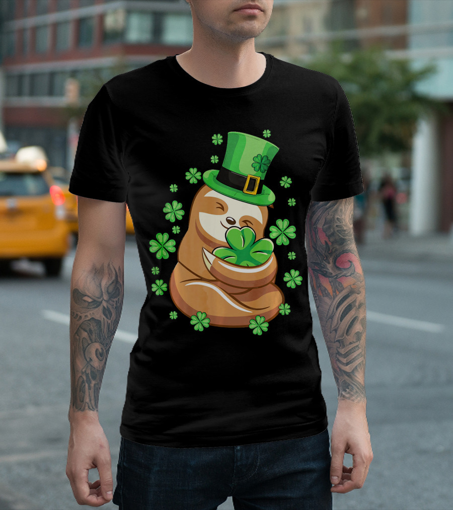 Lucky Sloth St Patricks Day Leprechaun With Shamrocks And Green Hat T-Shirt