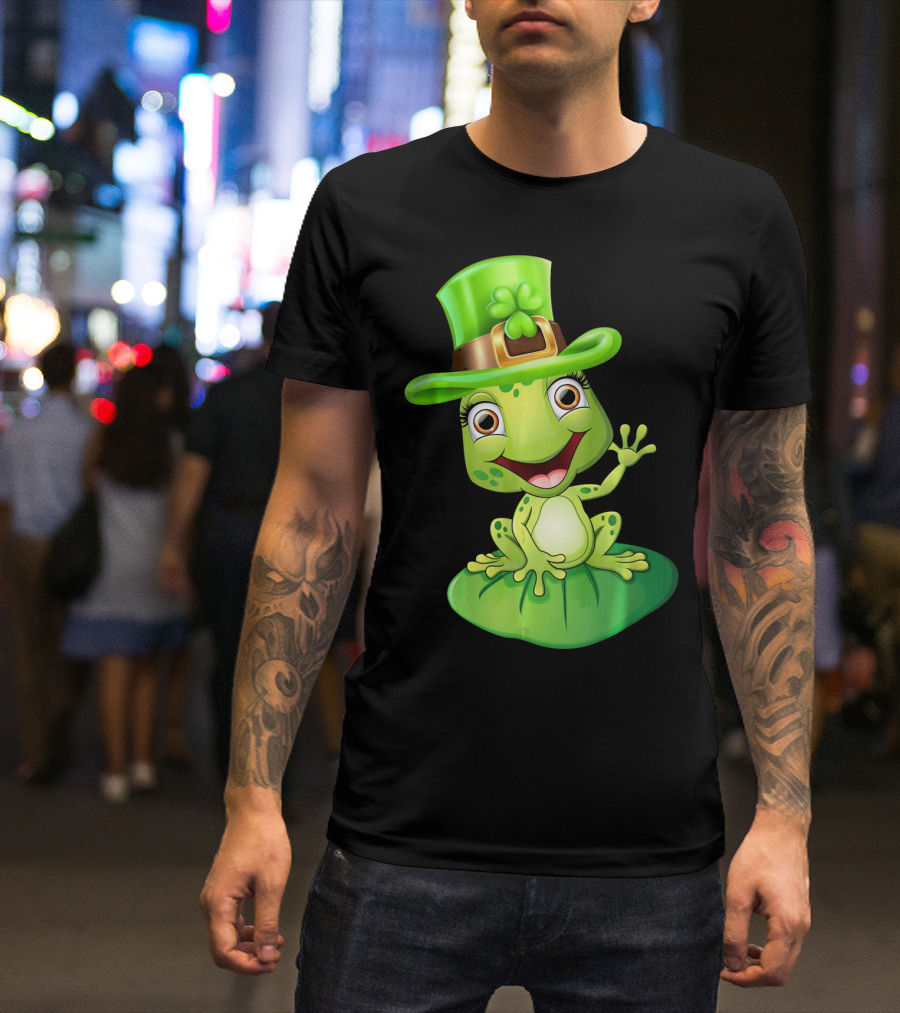 St. Patrick's Day Cute Frog In Green Hat T-Shirt