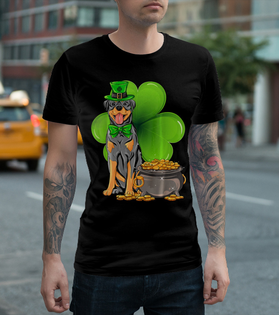 Rottweiler St Patricks Day Leprechaun With Shamrock And Gold Coins T-Shirt