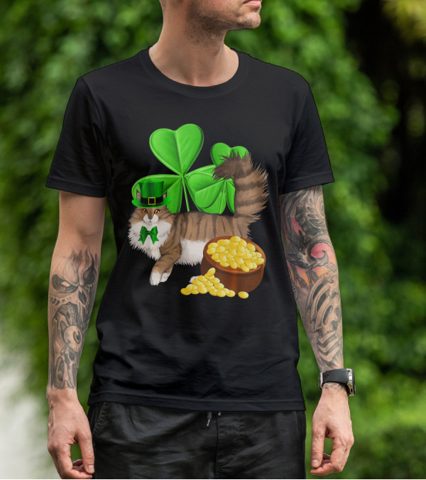 Norwegian Forest Cat Shamrock Gold T-Shirt
