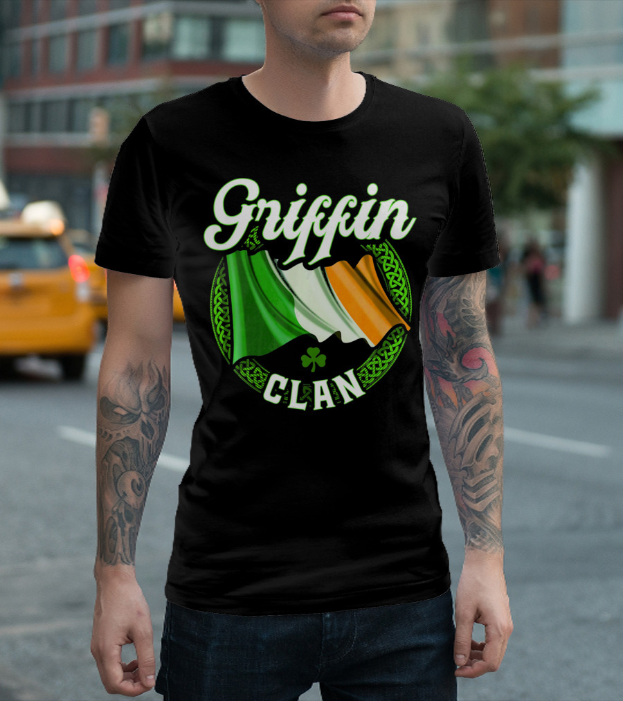 Griffin Clan Irish Flag Surname Ireland Celtic Heritage T-Shirt